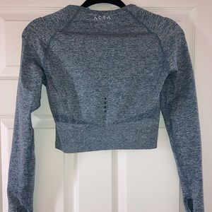 ACTA workout crop top, size medium, blue